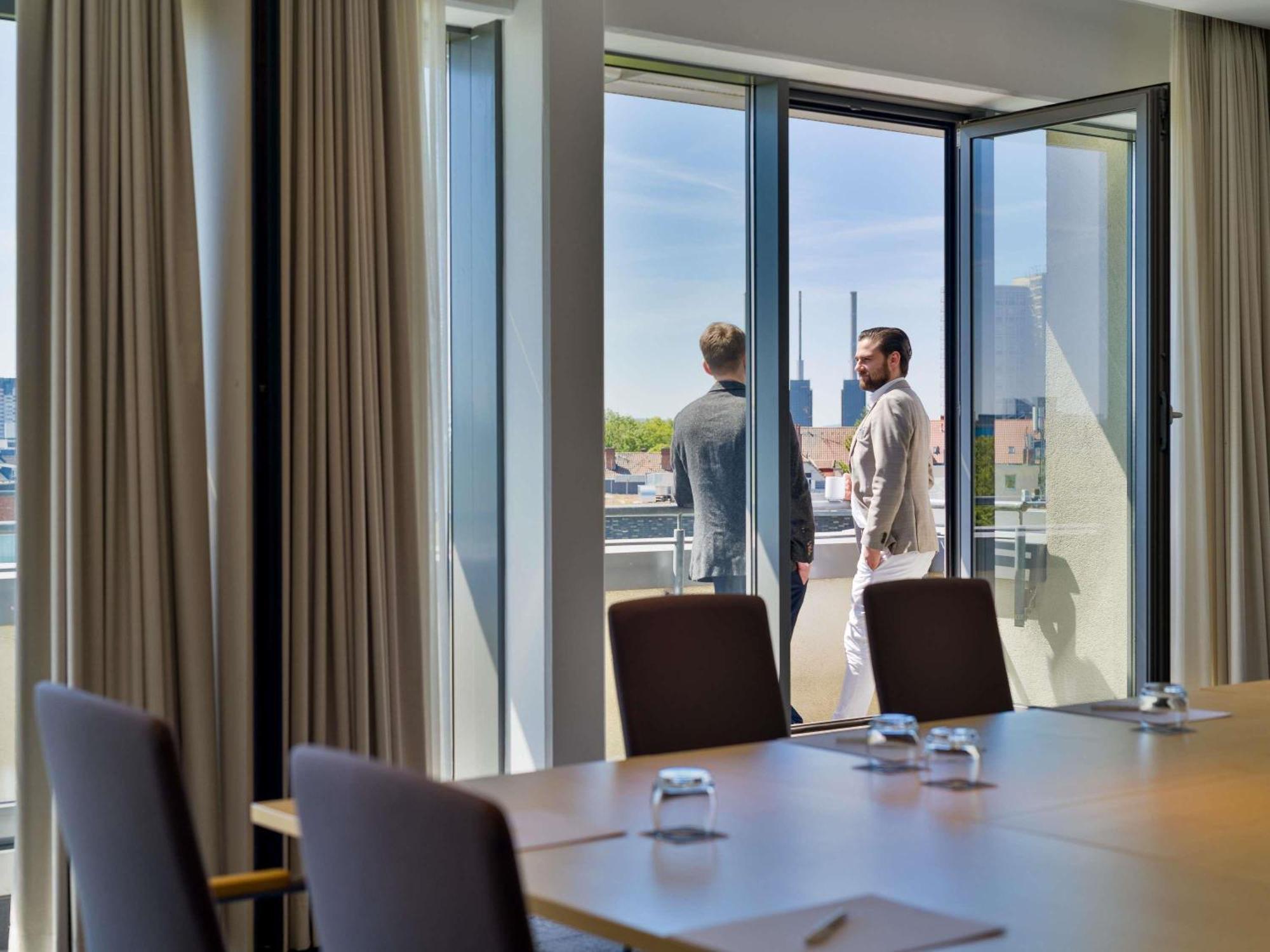 Mercure Mitte Отель